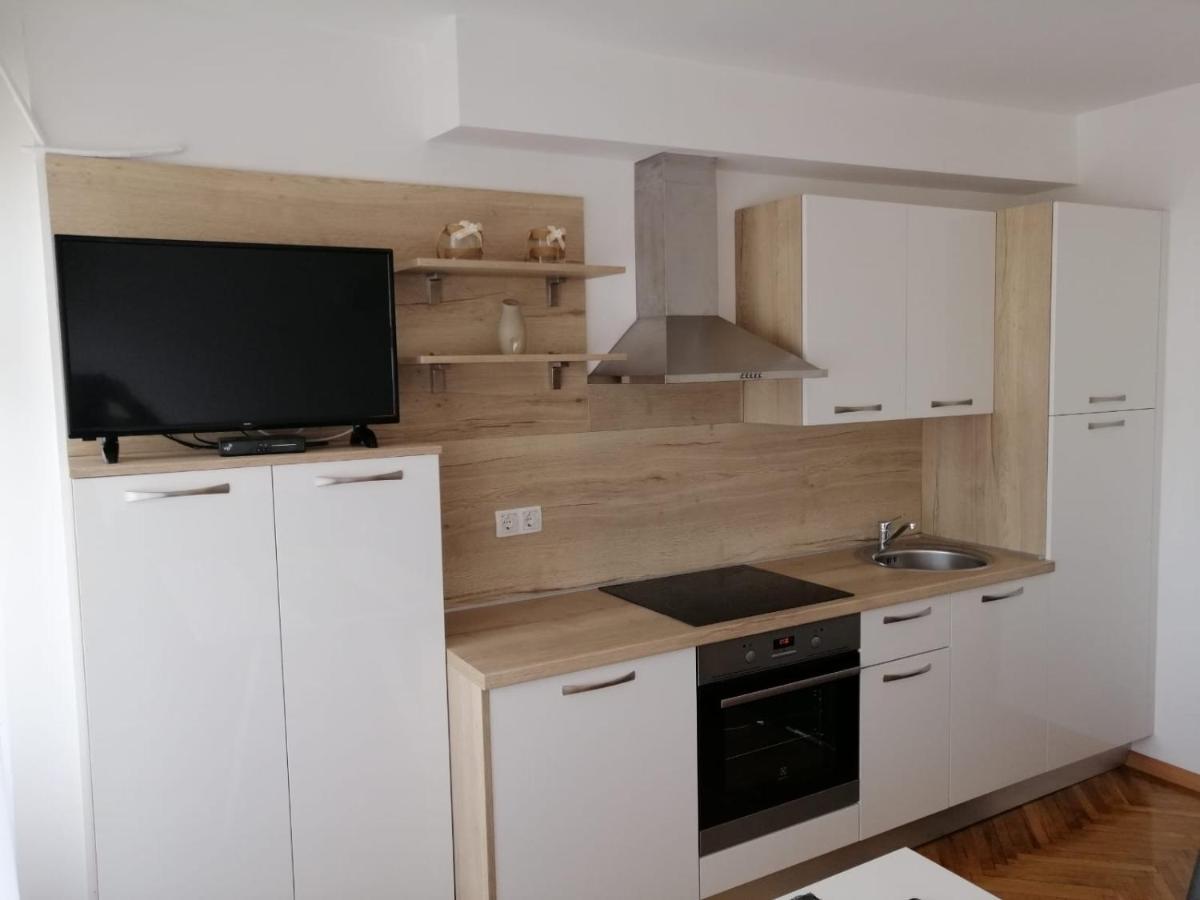 Apartments Leptiric 珀德垂那 外观 照片