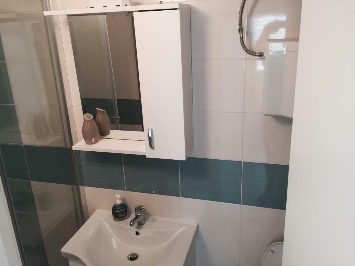 Apartments Leptiric 珀德垂那 外观 照片